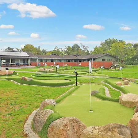 6 Person In Gilleleje